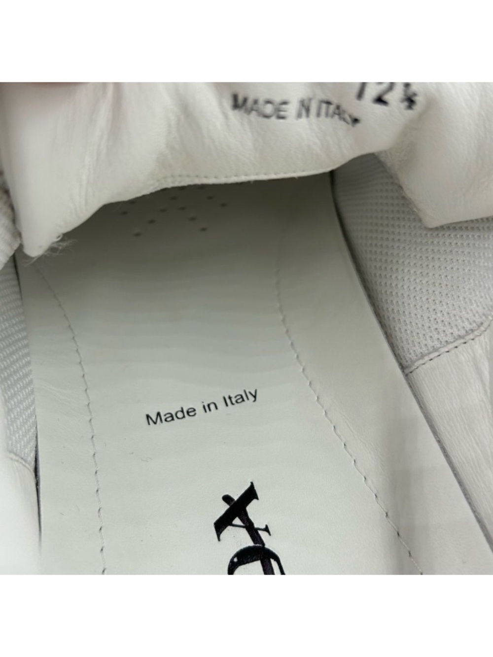 Men’s Prada downtown leather logo sneakers size 12.5. Made in Italy. - Picture 2 of 9